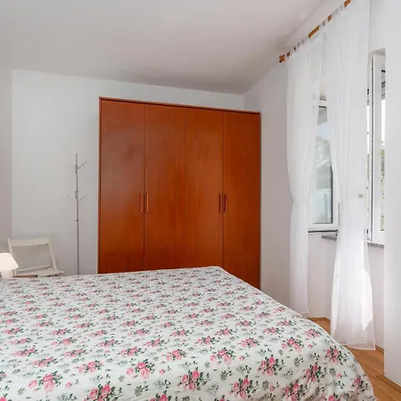 Dom wakacyjny 3 Bedroom Pet Friendly In