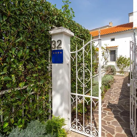 Dom wakacyjny 3 Bedroom Pet Friendly In *