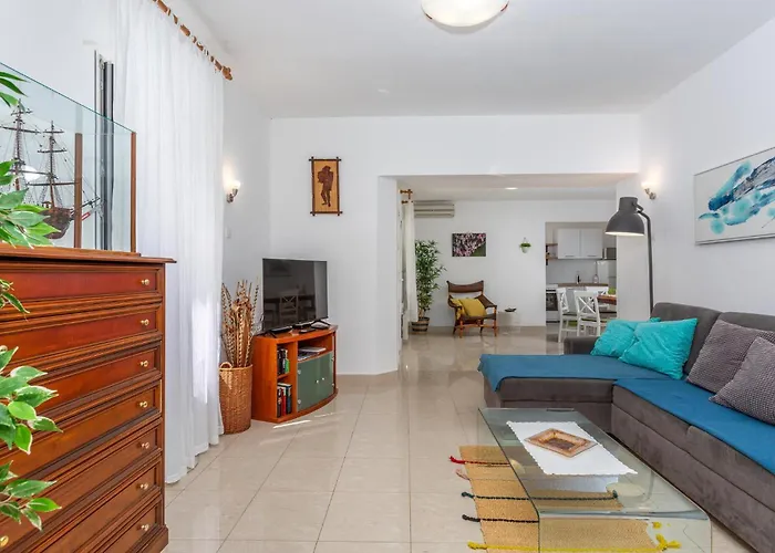 3 Bedroom Pet Friendly In 펜션