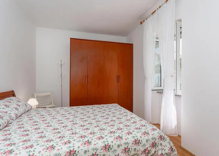 Feriehus 3 Bedroom Pet Friendly In