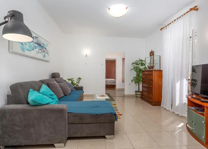 3 Bedroom Pet Friendly In Feriehus Omišalj