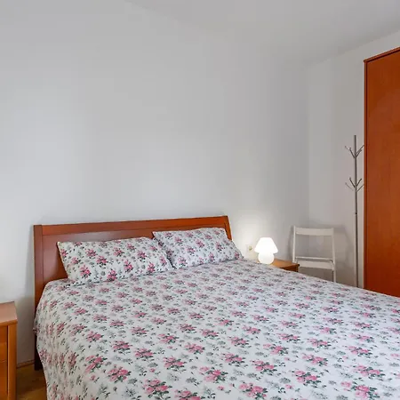 別荘 3 Bedroom Pet Friendly In オミサリ