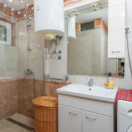 3 Bedroom Pet Friendly In Omišalj